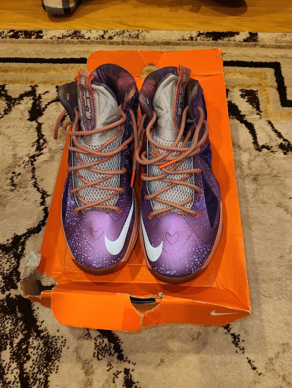 Nike lebron x    size 7